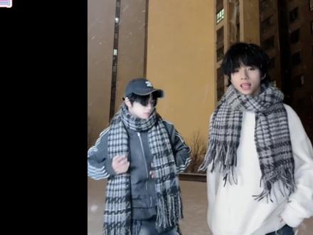 橹穆未解之谜-“慕斯”围巾
#橹穆 #王橹杰穆祉丞