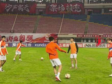 长益对决!益阳女婿、长沙人站哪边?益阳队3号卢曦菱:“都是代表湖南!”#湘超 #长沙 #益阳