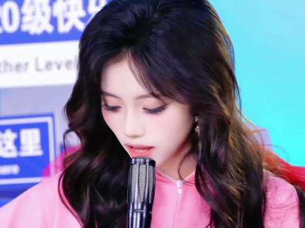 昨天20级仪式与刺守片段 鱼儿神入来的@小鱼儿🧜🏻♀️ 搞笑点太多添加不过来哈哈#sk小鱼儿 #sk013小鱼儿 #直播切片 #快来看看 #我与爱播的年度回忆