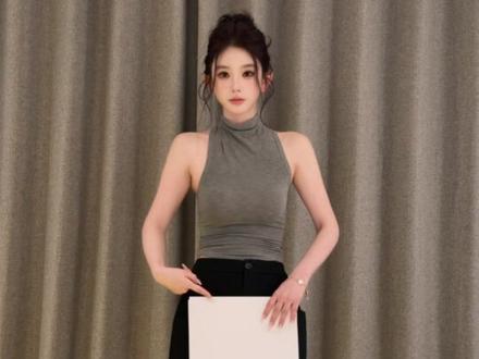 5秒自测一下,你是属于几几分身材?#五五分身材 #身材自测 #美商#审美积累 #直角肩女孩