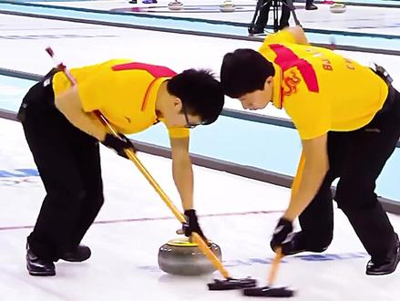 冰壶比赛中,运动员不停的擦地,原来学问这么大!#冰壶 #冰上运动 #冬奥会 #河南体育