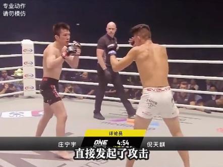 有谁好像我这样边看边敲桌子的可恶的日本人