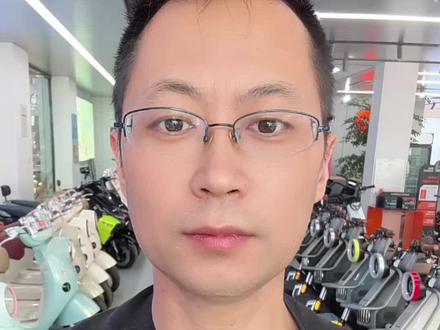 雅迪电动车C12!618狂欢购太优惠啦!欢迎您来太原敦化南路顶好市场雅迪车!优选好车!摸车试骑!C12没有定位功能#太原#雅迪电动车#618#优惠活动火爆进行中 #以旧换新