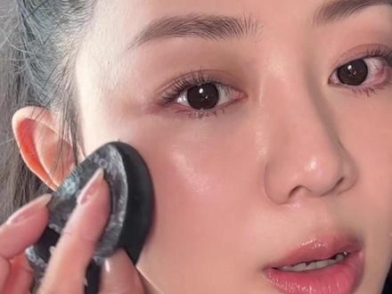30岁后给妆容做减法 ,越简单越舒展大气 #化妆技巧分享 #减法妆容 #热点小助手 #美妆百万新星计划 #妆容分享