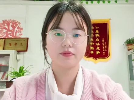 各位乡亲们注意啦!2026年度湖北城乡居民医保缴费已经开始咯!
咱们先把关键信息说清楚:
- 缴费标准:个人一年交400元;
- 缴费时间:2025年10月到2026年2月都是集中缴费期,别错过咯;
- 缴费方式:线上通过“鄂汇办”“湖北电子税务局”“支付宝”APP就能缴,线下通过各税务大厅、合作银行网点也能办,缴费过程中遇到任何困难都可以咨询我们村委会工作人员哦
缴费人群:下至0岁婴儿上不封顶,都要交~
这里顺便说两句,为啥一定要交医保?咱掏心窝子说两句:
首先,说句现实的话,医保一定要交,但不一定要用,几百块钱买的是一份保障,没用上当然是最好的,说明你身体健康,但是,我们都是是五谷杂粮的人,谁也说不准一年到头啥时候会有个头疼脑热,三病两痛的,不管是感冒发烧拿药,还是住院做手术,医保都能按比例报销,少则省几十几百,多则省几万十几万,不至于“小病扛、大病慌”,但是如果等到生病才想起交医保那时候就交不上了;
2. 兜底防风险:谁也保不准碰上个意外、得场大病,要是没医保,几万块的医疗费可能掏空家底;交了医保,国家和集体帮咱们扛了大头,能守住咱们的“钱袋子”相当于“花小钱享大保障”,是给咱普通老百姓的实惠政策。
各位父老乡亲,外出子女们,医保是咱自己的“健康靠山”,抓紧这几个月把费交上,2026年全年看病都能有保障!有不清楚的,来村委会问我哈!#助手抖音 #城乡居民医保 #抖音助理 #宣传政策 #热门 @机智敏 @一米七(竹溪女飞手) @老纪在村的那些事 @强哥驻村 @我有故事谁有酒 @竹溪-遇见花开鲜花💐 @