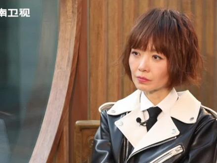 #黄轩 在《芳华》中的那段哭戏背后竟然有这样的故事,莫名的心疼轩哥···