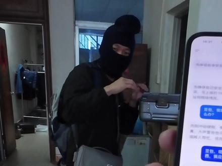遇到小偷怎么办,豆包教你如何处理#豆宝男 #搞笑 #阿记正传