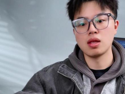 当你发现女朋友手机也是iPhone... #iPhone查找 #iphone小技巧 #定位查找 #奥睿科