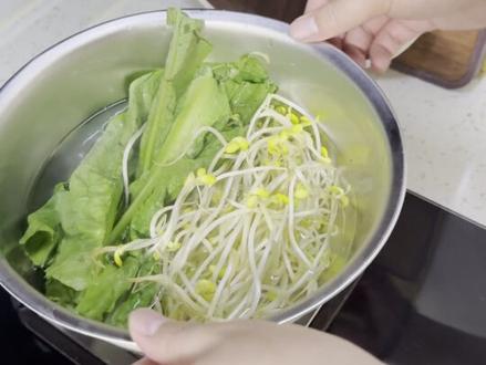 家庭版简单的泡面 #看着冰箱贴点餐