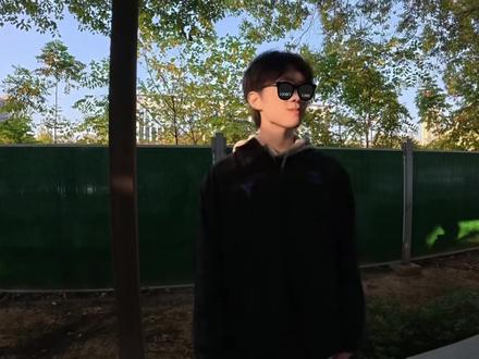 #乃亮 #贾乃亮#世界杯#葡萄牙#抽象 @猫和老鼠药 摄影师