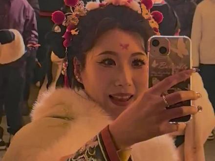 我们是除夕夜放飞理想的有志青年#孙艺洲 #河头老街 #npc #河头老街稀罕您来