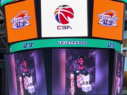 欢迎回家@张镇麟 @弗格Fogg ,辽宁球迷永远不会忘记你们两个为辽宁队所作出的贡献#张镇麟 #凯尔弗格