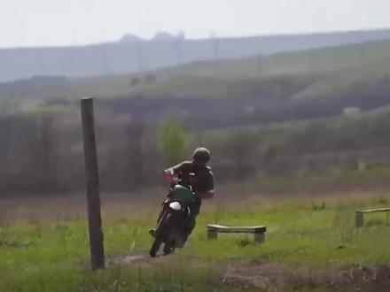 突然开悟?俄军打法变了,买20万辆我国造摩托车,瓦格纳重出江湖