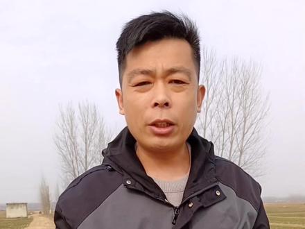 这个烟囱位于梁山县
馆驿镇驻地南1.5公里左右!#烟囱 #我的乡村生活 #老房子的回忆 #乡愁记忆 #历史古迹