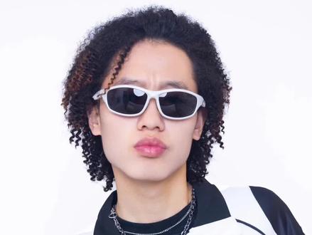 今天采访到能被西奥欣赏的新生代@陈一豪Clear #铁蛋loop #街头采访 #中文说唱 #清唱vs成品