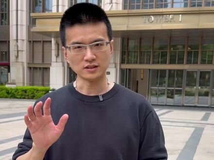 公司楼下的重大发现 日常除了潜心研发,最大的爱好就是研究植物,快来看看我今天在楼下发现了什么?
#光子跃迁cube#光子跃迁#LEAPTIC #发现新事物 #预售开启