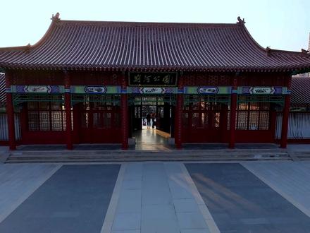 荆河公园 整洁一新,迎来了第一批赏鲜客。无人机带你欣赏一圈。 #穿越机航拍 #身边风景 #中华善城现代滕州