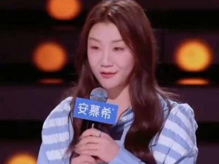 那腰弯就弯吧 正好方便挂金牌🥇🥇🥇🥇@陈梦 #陈梦#陈梦卫冕冠军 #今夜喜友秀 #陈梦脱口秀#综艺名场面