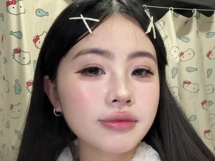 我怎么才发现!!定妆喷雾就可以化出水光肌?韩女水光肌我终于悟了😭#新手化妆教程 #新手化妆 #水光肌 #化妆 #定妆