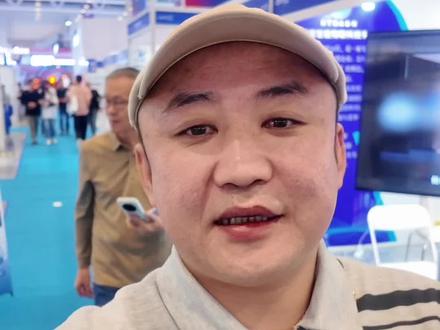 #机器人 #机器人女友 @DOU+小助手