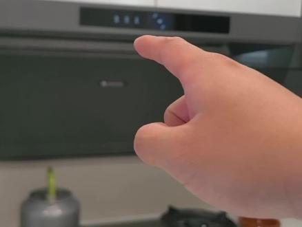 用油烟机的时候千万不要关紧门窗,有很大的安全隐患!#生活实用技巧 #生活小妙招 #生活实用小技能