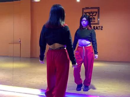 #怀仁市街舞 #跳舞使我快乐 #troublemaker 分解来啦姐妹们👭~快快上高速❤️#金大铭编舞