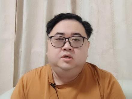 坐马桶时如何正确地压水花?#涨知识 #爆笑 @DOU+小助手