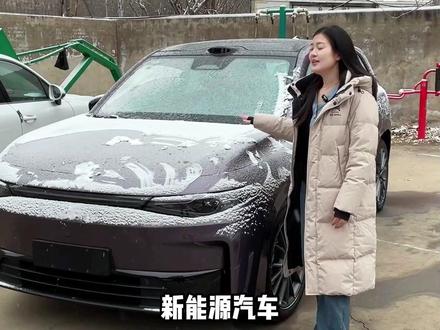 零跑C10雪天行车怎样才能更安全,需要打开哪些功能,今天一条视频给各位车主讲清楚#零跑汽车 #雪天路滑注意安全 #行车安全 #用车知识 #零跑c10