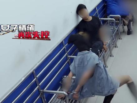 #守护解放西3 长沙女老大vs邵阳男老大 巅峰battle来袭!大家不看的话我会伤心滴,OK?#被守护解放西整笑了