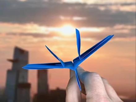 歼20纸飞机,简单几步折叠,带你体验国产战机的飞行英姿 #幼儿手工折纸 #创作者中心 #创作灵感 #歼20 #折纸飞机