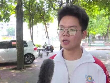 来自宁德市民族中学的雷耀铃是今年福安高考文科投档分第一名,来听听他的学习心得吧。