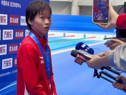 #全红婵 听傻了,被吓到了。如果真的爱小红,就别添乱。一场比赛的输赢不重要,未来路还长。