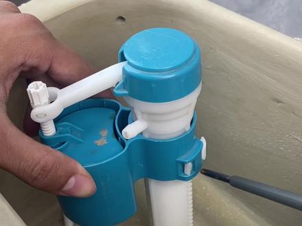 马桶上水不停维修教程,一个视频教你解决#马桶上水不停维修 #马桶上水不停 #马桶漏水