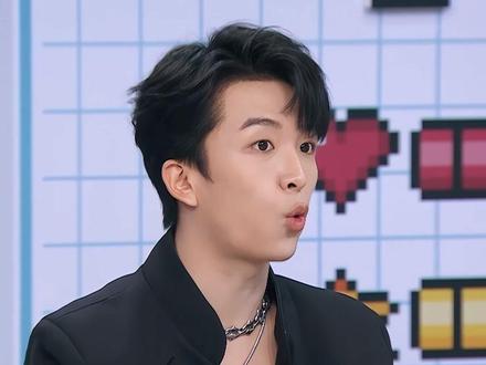 哈哈哈哈,班主任来了开始咳嗽好真实#黄子弘凡 #曹恩齐 #梅谨译