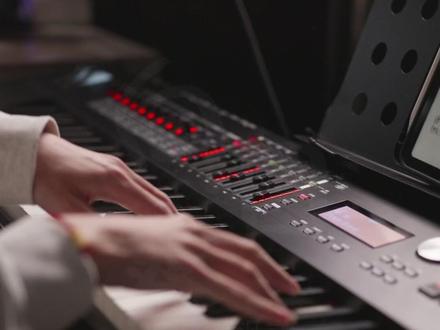 向日葵朝着夜live完整伴奏带谱例来啦! #即兴伴奏 #音乐教学 #钢琴教学 #向日葵朝着夜 #单依纯