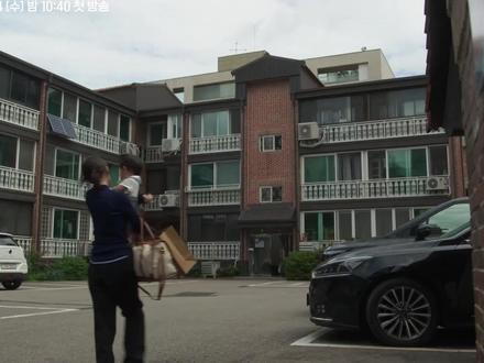 裴仁赫X卢正义,给你宇宙 裴仁赫X卢正义,在一个家里培养孩子“宇宙”!
编剧: 秀珍
主演: 裴仁赫 / 卢正义 / 朴栖含
类型: 剧情 / 爱情
首播: 2026-02-04(韩国)
该剧讲述对彼此充满误会的亲家男女抚养侄子"宇宙"一起成长的故事。
#韩剧 #新剧 #卢正义 #喜剧 #追剧