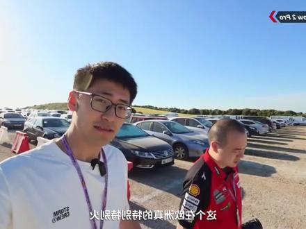 李四维把工资都花在了损坏公物上了Tim整无语了#影视飓风 #tim #摄影 #相机 #万万没想到