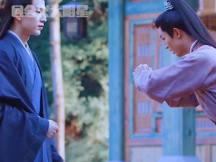 #谢危和燕临的亲情羁绊 回望的那一眼,真的胜千言....我哭 #宁安如梦 #张凌赫 #周峻纬 #亲情