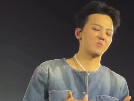 GD260208粉丝见面会cha舞完整版
来源ig见水印
#权志龙#gd#权志龙粉丝见面会