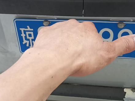 汽修人,给五菱车主发一个实用的视频!发动机怠速高,油耗高,更换废气单向阀。#五菱 #修车 #汽车 ##撸车日常 #汽修人