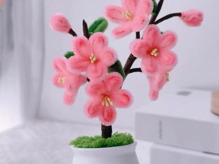 用扭扭棒做桃花小盆栽 #手工的魅力 #扭扭棒手工 #简单的手工 #治愈盆栽