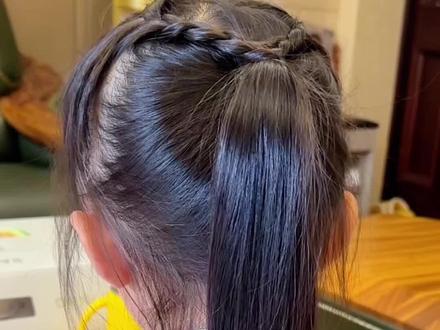 超简单的高马尾,清爽又好看,今天早上太匆忙了录得不是很好#儿童编发 #编发教程 #幼儿园发型 #手残党也能学会的发型