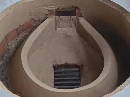 无烟灶马蹄形拦火圈完整制作方法来了! 如何正确制作马蹄形拦火圈?如何让农村柴火灶室门无烟,这样的老手艺现在很少见了,技术活一般人还真学不来,关注小罗做灶了解更多做灶小知识#这样的老手艺现在很少见了 #技术活一般人来不了 #马蹄形拦火圈 #马蹄形拦火圈的制作方法