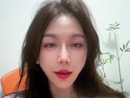 #在抖音为什么关注的人在列表里显示不出来 #干货分享 #抖音隐藏功能
在抖音没有关注人却在关注列表里显示关注了,可怎么也找不到关注的是谁?怎么办?@DOU+小助手