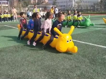 #拓展训练 #团建游戏 #抖音2019 毛毛虫竞速:大人小孩都可以玩的团建游戏@抖音小助手