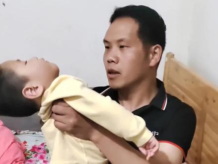 国博怎么又叫不醒了,该怎么办😭#杜国博 #云南旭二哥 @@云南旭二哥(小号)