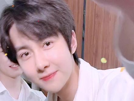 来品品我这绿茶味儿够正吗?#绿茶 #搞笑 #直男 @原来是阿昊学长