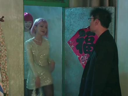 非常好看的一部剧,女警不顾安危闯入毒贩老窝,悲剧还是发生了(辣警狂花)#因为一个片段看了整部剧 #影视解说