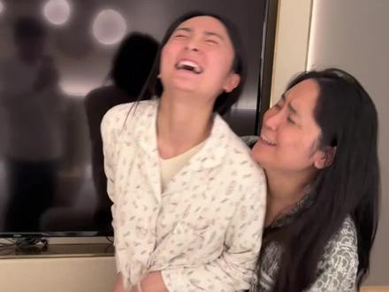 姐夫跟妹妹大比拼,看看最后谁赢了
#情侣日常 #怕痒 #妹妹来了 #PK