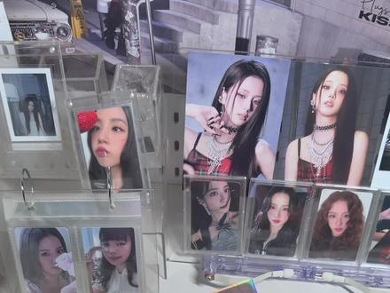 如果你正好有一本正规一 下次不许再这么不小心了 这个视频做的送给你们!下周三开#blackpink #正规一辑 #专辑改造 #这手艺如今很少见了快失传了